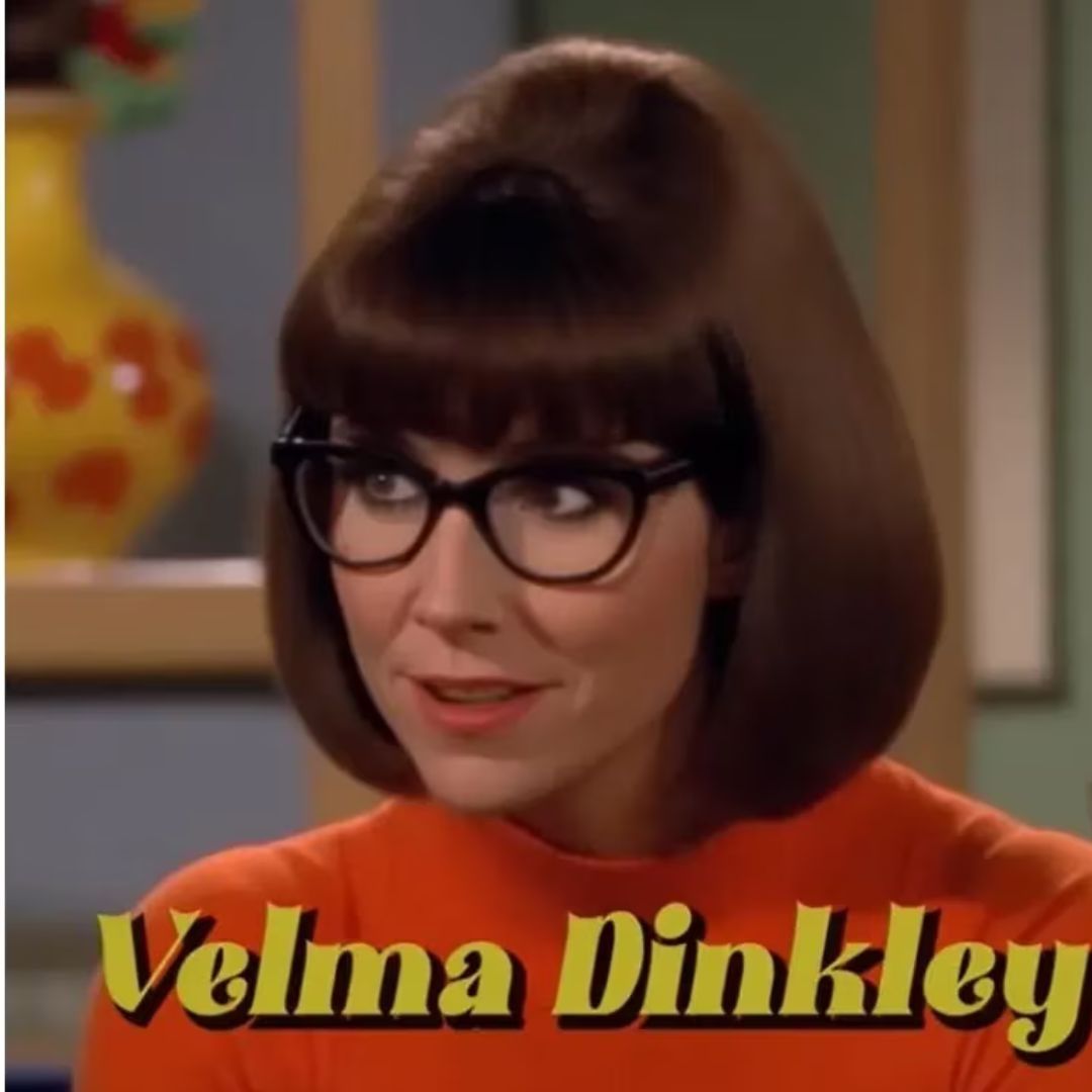 Así luciría Velma de Scooby Doo en la vida real según la IA.