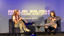 La inesperada visita de Billie Eilish y Young Miko en México