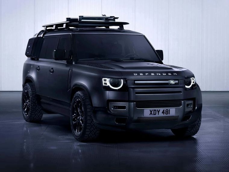 Land Rover Defender 2024