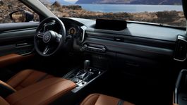 SUV de lujo: Mazda CX-50 2025