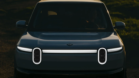 Los vehículos de Rivian suben un escalón en la carga rápida