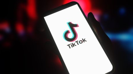 TikTok está probando un nuevo modo que permite ver videos en formato pantalla completa.
