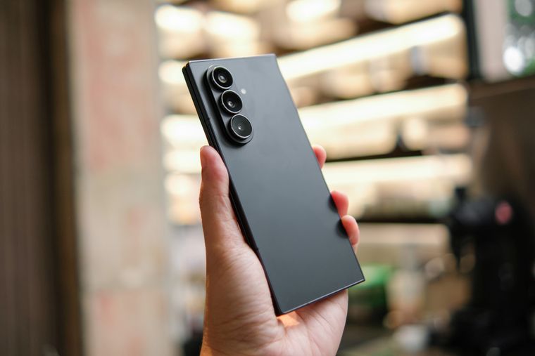 El Samsung Galaxy Z Fold8 Wide apuesta por un diseño más ancho y cercano a una tablet.