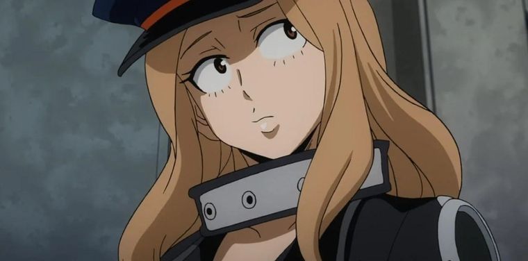 Camie Utsushimi se destaca por su apariencia llamativa y sus habilidades intrigantes