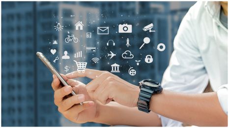 Hacer una revisión periódica de nuestras aplicaciones es tan importante como actualizar el sistema operativo.