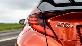 MDTech | Nuevo Toyota C-HR: el SUV híbrido enchufable que revolucionará el mercado automotor