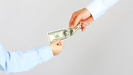 Claude identificó las expresiones más comunes en el lenguaje de personas adineradas