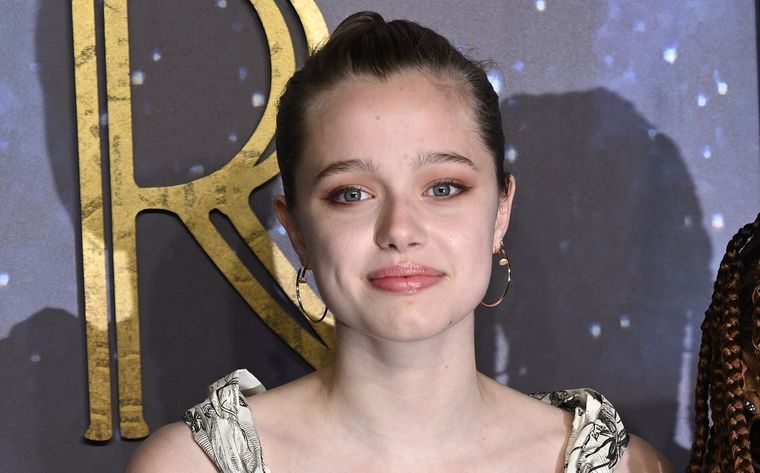 La hija de Brad Pitt eliminó el apellido