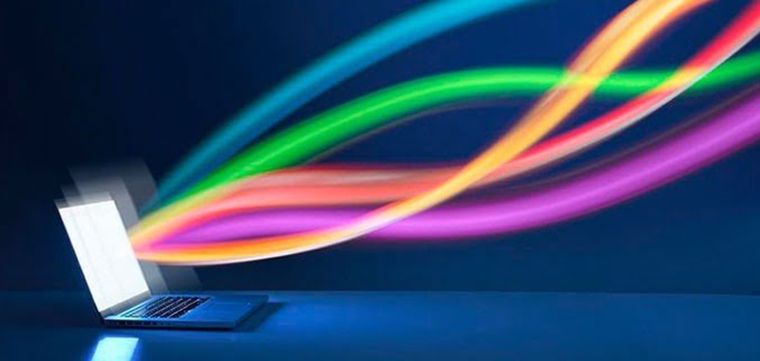 Un equipo de científicos ha logrado un avance tecnológico sin precedentes con la creación de un nuevo tipo de amplificador láser, conocido popularmente como “súper láser”, que promete multiplicar por 10 la velocidad actual de transmisión de datos.