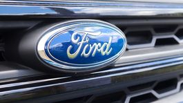 Ford cambia su estrategia por su controversial decisión