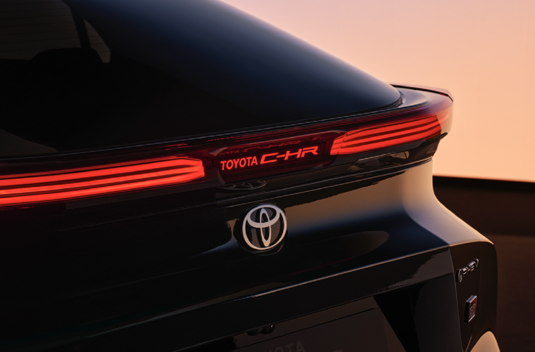 Toyota CH-R regresa modernizado