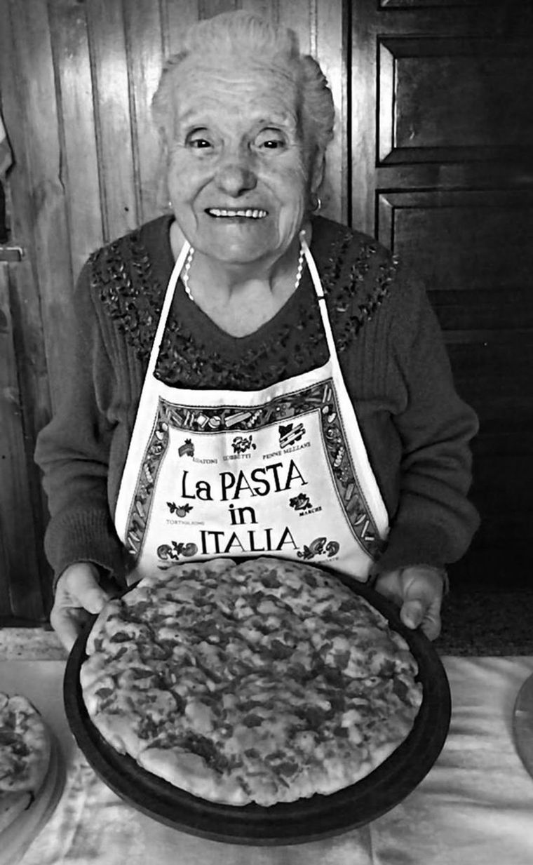 Lo tenés que probar: La receta del Pan Dulce de la Nonna Violetta, la influencer de 88 años