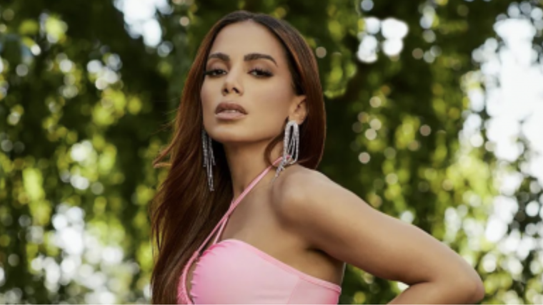 Anitta confirmó su romance por Instagram con un modelo italiano