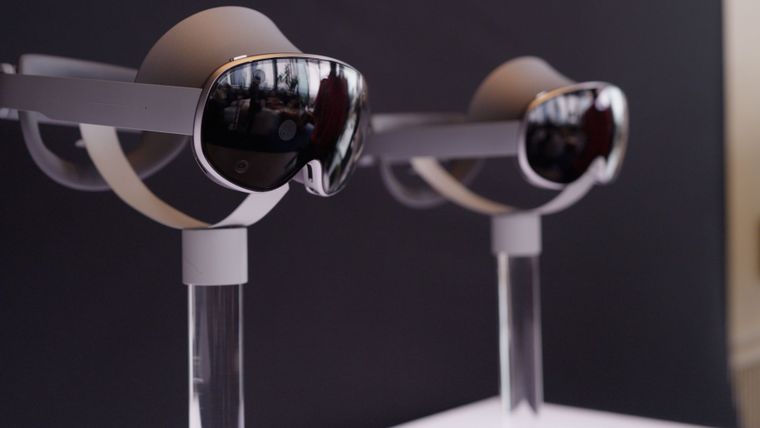 El Samsung Galaxy XR revela su interior tras un desmontaje completo.¿