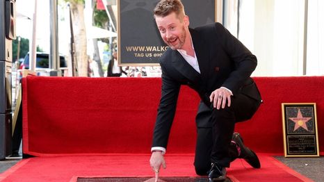 Entre lágrimas: así recibió Macaulay Culkin su estrella en el Paseo de la Fama