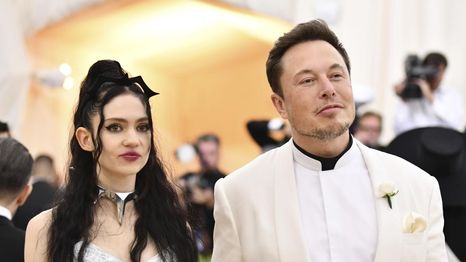 Grimes y Elon Musk opinan diferente sobre las oportunidades de las IA