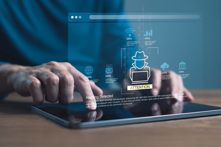 El Bluesnarfing aprovecha vulnerabilidades de Bluetooth para el robo de información privada. El Bluesnarfing aprovecha vulnerabilidades de Bluetooth para el robo de información privada.