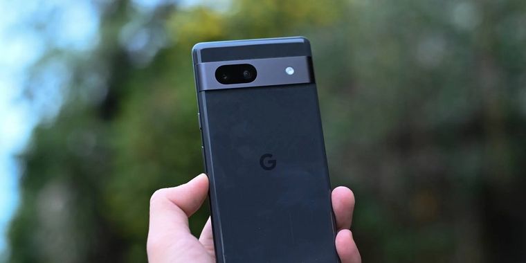 Conoce al nuevo superventas de Google: el Pixel 7a se filtra en fotos reales