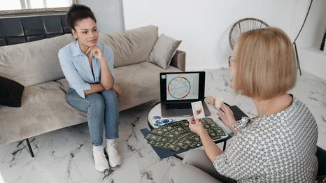 Descubre tu destino: crea tu carta natal gratis y desbloquea tu potencial