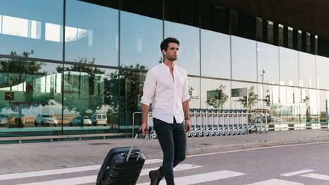 Amazon rebaja su maleta más vendida