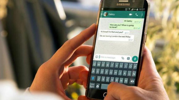 WhatsApp. Reenvía mensajes de forma oculta.