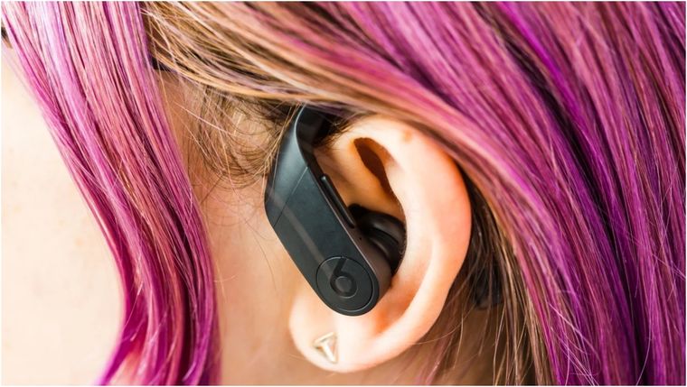 Los PorwerBeats Pro son para algunos los mejores auriculares para hacer ejercicio.