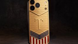 Un smartphone de lujo revestido en oro y con estética inspirada en Donald Trump. Un smartphone de lujo revestido en oro y con estética inspirada en Donald Trump.
