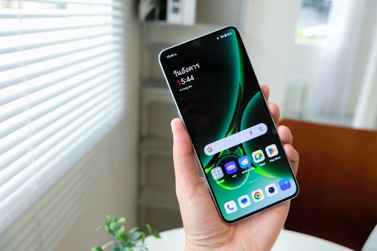 El One Plus 15 renovará su diseño inspirándose en el iPhone y sumará importantes mejoras técnicas.