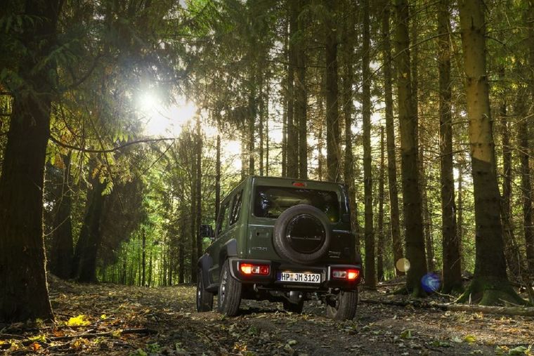 Suzuki consolida su posición en el mercado de los SUVs todoterreno