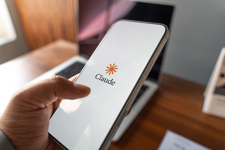 La integración de Claude en Microsoft Word optimiza la edición con inteligencia artificial sin alterar el formato. La integración de Claude en Microsoft Word optimiza la edición con inteligencia artificial sin alterar el formato.