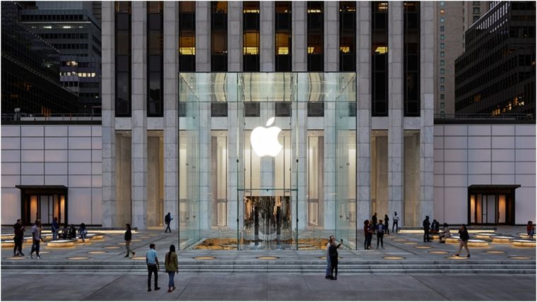 El local de Apple, gran atracción en Nueva York
