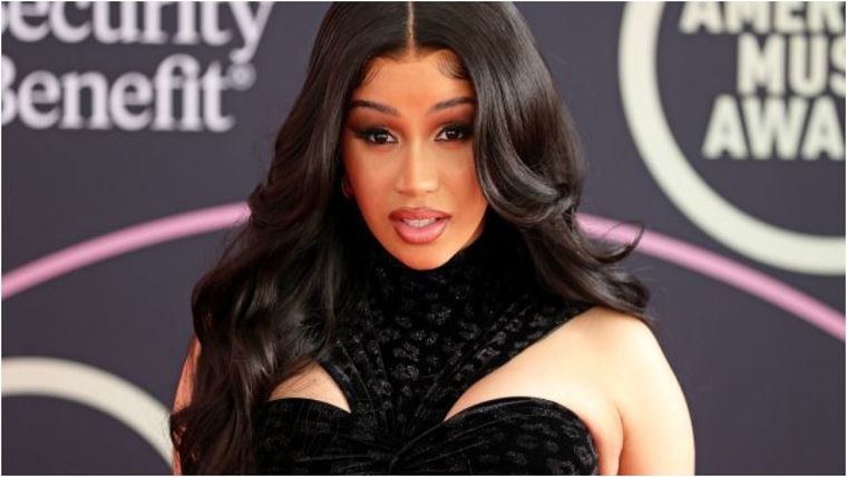 Cardi B es una de las artistas más populares de la música urbana, y también, lo es en las redes sociales para adultos