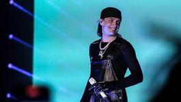 Reapareció Peso Pluma