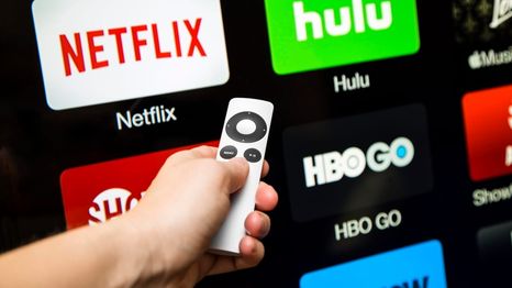 Netflix y Hulu son dos grandes plataformas de streaming que compiten no solo en precios sino también en calidad de contenido
