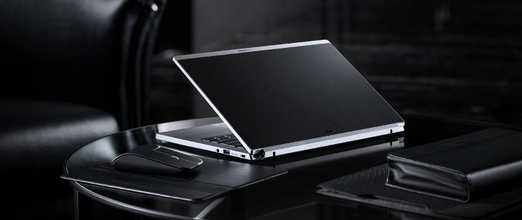 Los amantes de los automóviles y la marca alemana sin dudas amarán esta laptop