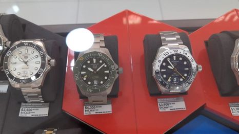 Estos relojes estan con una gran oferta en el Free Shop de Benito Juarez en México