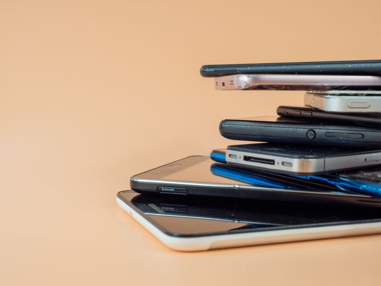 Los iPhone mantienen su valor mejor que los Galaxy de Samsung, según los últimos datos de Counterpoint Research.