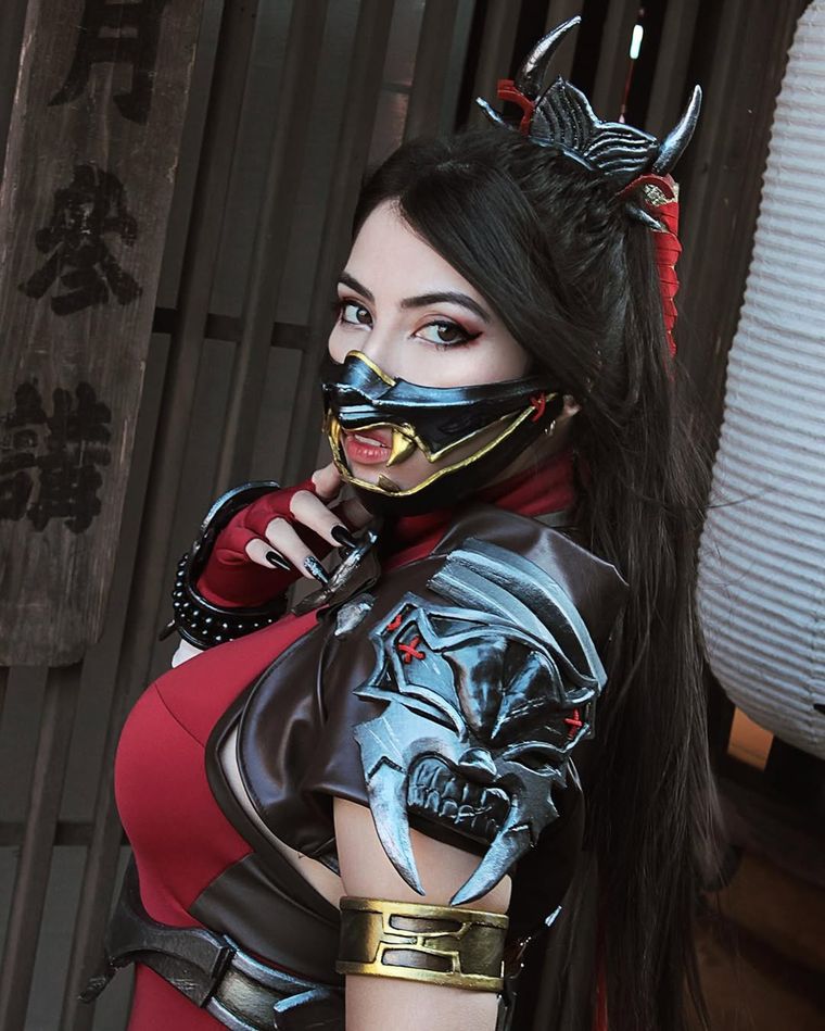 Vedovelli logra capturar con fidelidad todos los elementos que han hecho de Taki una figura tan recordada. Vedovelli logra capturar con fidelidad todos los elementos que han hecho de Taki una figura tan recordada.