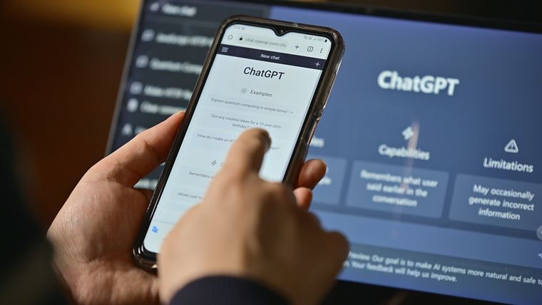 Las IA no están programadas para ofrecer información que facilite actividades ilegales.