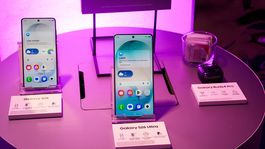 El Samsung Galaxy S26 Ultra incorpora un protector diseñado para mantener su pantalla antirreflejo. El Samsung Galaxy S26 Ultra incorpora un protector diseñado para mantener su pantalla antirreflejo.