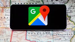 google maps le permitira pagar el estacionamiento y reservar boletos de tren