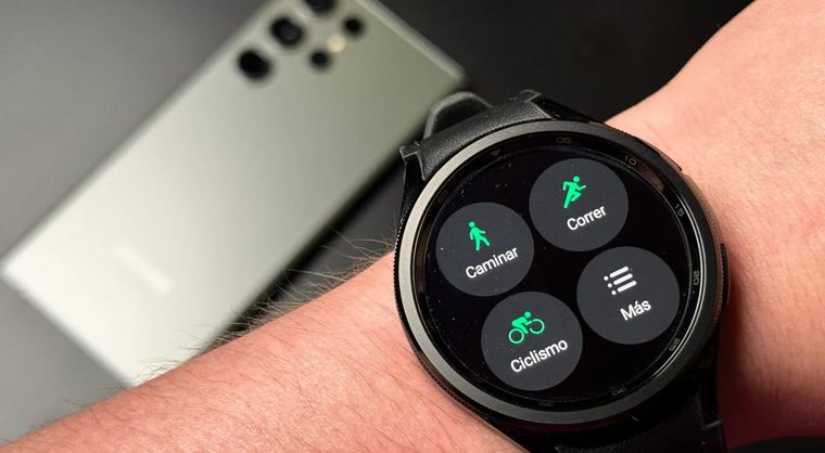 Este reloj inteligente, lanzado en agosto de 2023, está disponible con un descuento del 42,62% en la plataforma de comercio electrónico Este reloj inteligente, lanzado en agosto de 2023, está disponible con un descuento del 42,62% en la plataforma de comercio electrónico