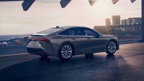 Toyota Mirai 2023: el auto eléctrico de la marca japonesa