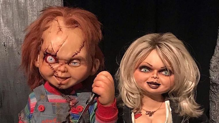 Así se verían Chucky y su novia como humanos, según esta IA.