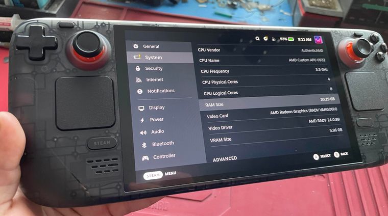 Un modder logra lo que Steam Deck no: ampliar la memoria RAM hasta 32 GB y revela sus límites