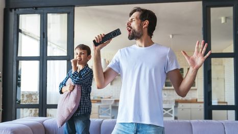 ¿Tu papá es fanático del karaoke? Esta oferta le fascinará