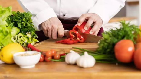 Esta olla disponible en Amazon a 64 euros hará que tus comidas salgan perfectas.