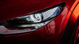 Primer adelanto de la Mazda CX-5 2026, que mantiene la línea estética y suma mejoras en habitabilidad y conducción (Foto: Shutterstock)