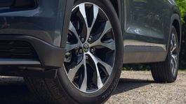 Toyota Grand Highlander 2024 retirado del mercado por problema de airbag