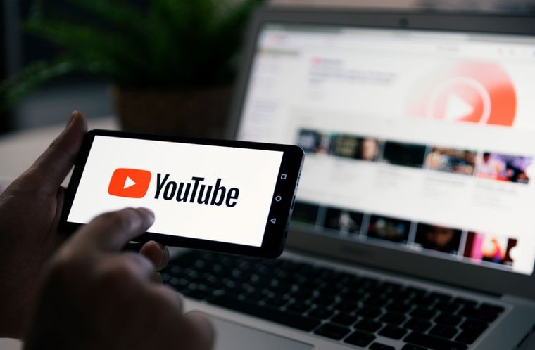 El truco gratuito para ver YouTube sin anuncios ni pagar Premium